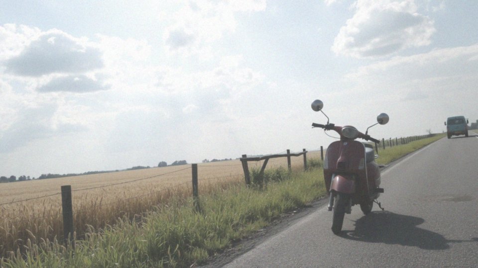 Czy istnieją wyjątki w przepisach dotyczących wieku kierowcy?